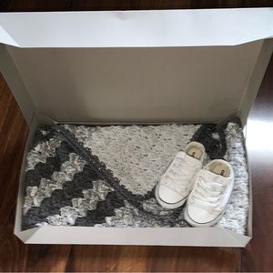 GENDER NEUTRAL HANDMADE CROCHET BABY BLANKET AND INFANT CONVERSE SET